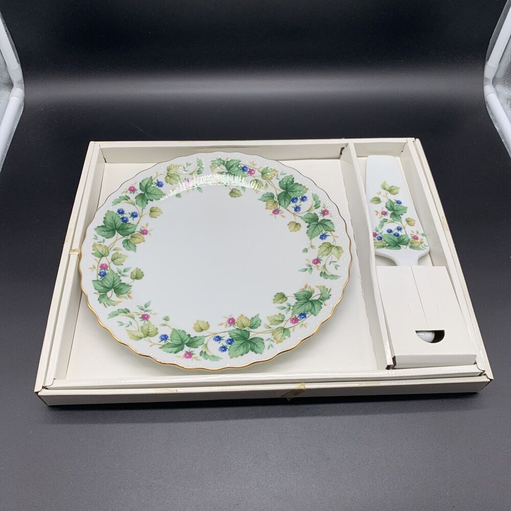Vintage Andre by Sadek Cake serving Plate Spatula NIB Vineyard 10” Gold Rim Japa - Picture 8 of 9